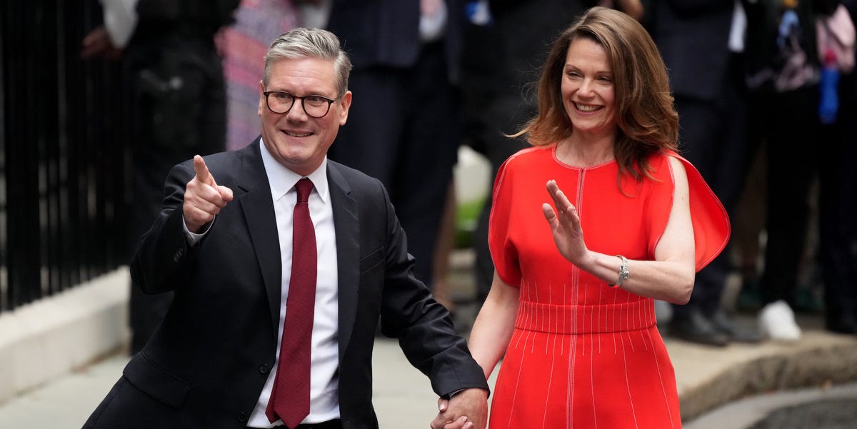 Lady Victoria Starmer pays tribute to Kate Middleton in Labour red dress Lady Victoria Starmer pays tribute to Kate Middleton in Labour red dress