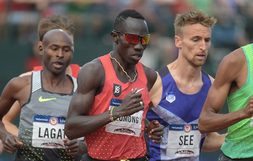 Bernard Lagat working hard