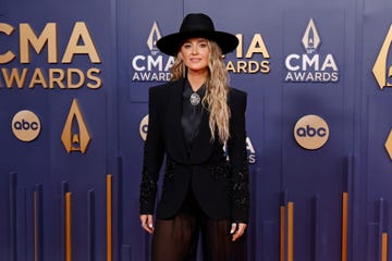 the 58th annual cma awards arrivals