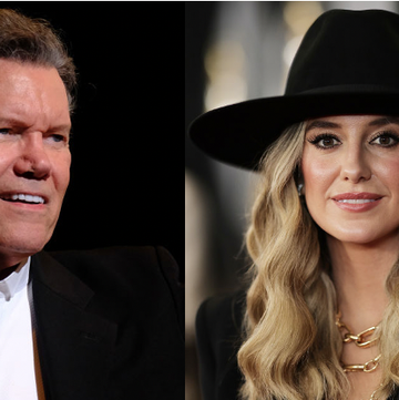 Kelly Clarkson's Net Worth (2024): Divorce Costs, Voice Salary & Talk Show  Salary - Parade