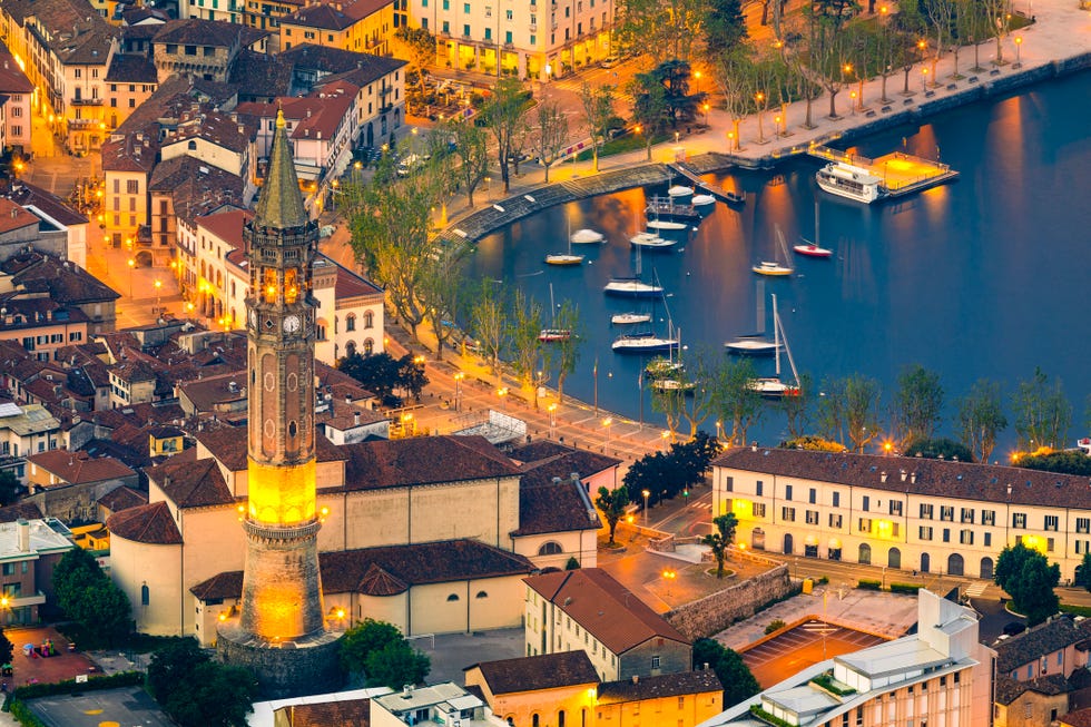 lake como towns