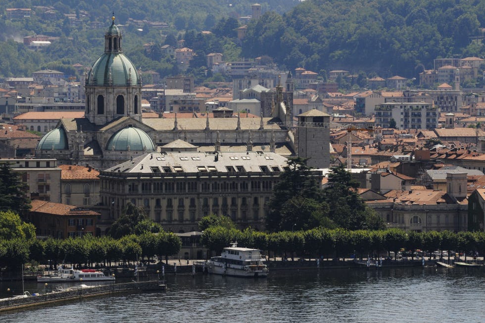 lake como towns