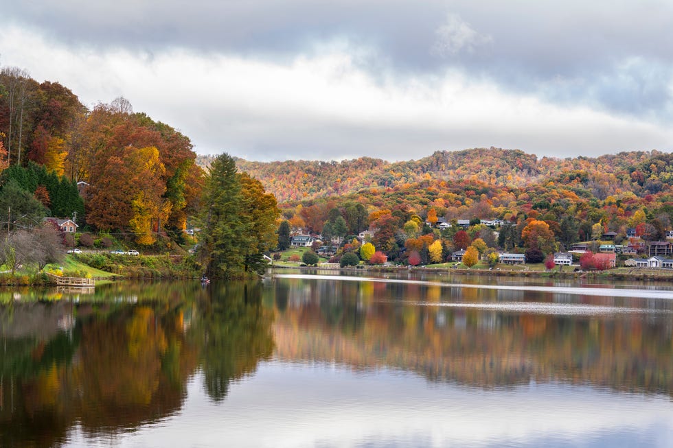 Lake Junaluska autumn scenery Blue Ridge Mountains.. lake junaluska autumn scenery blue ridge mountains