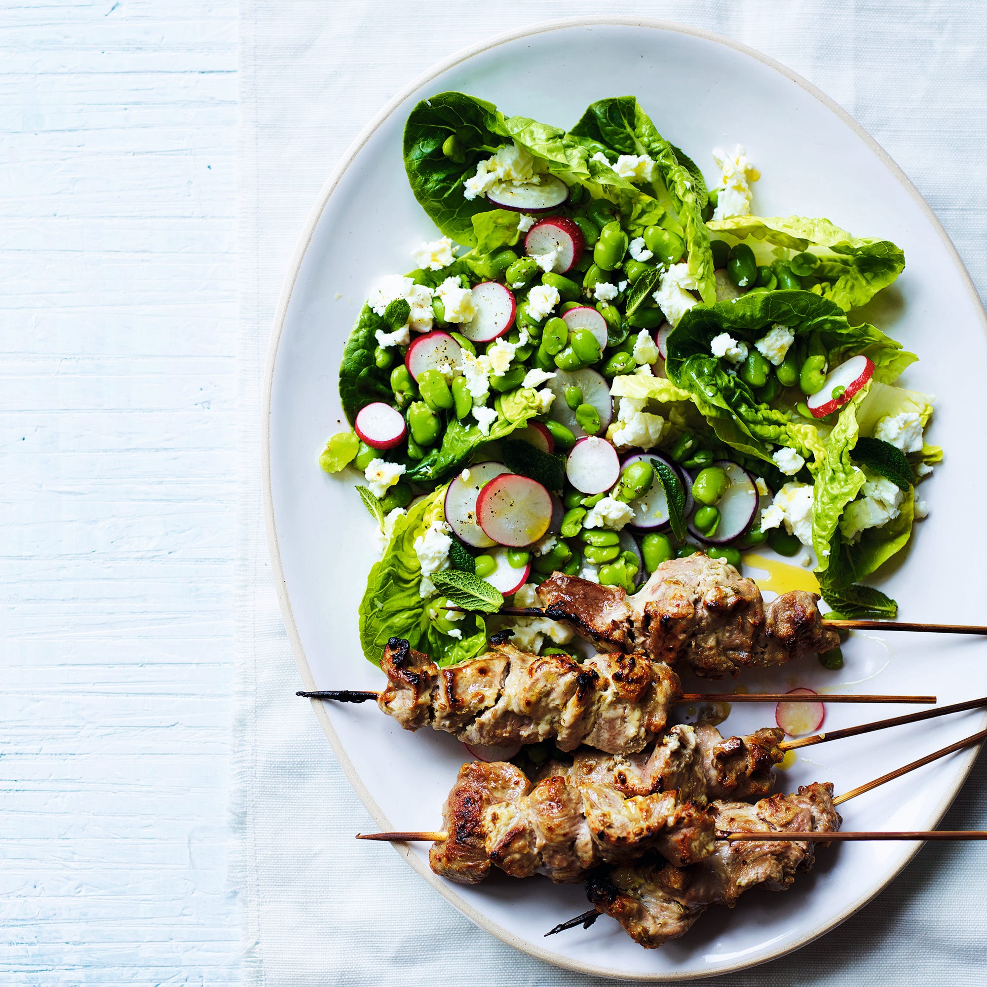 Healthy salad recipes that still satisfy on sunny days