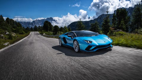 2021 lamborghini aventador