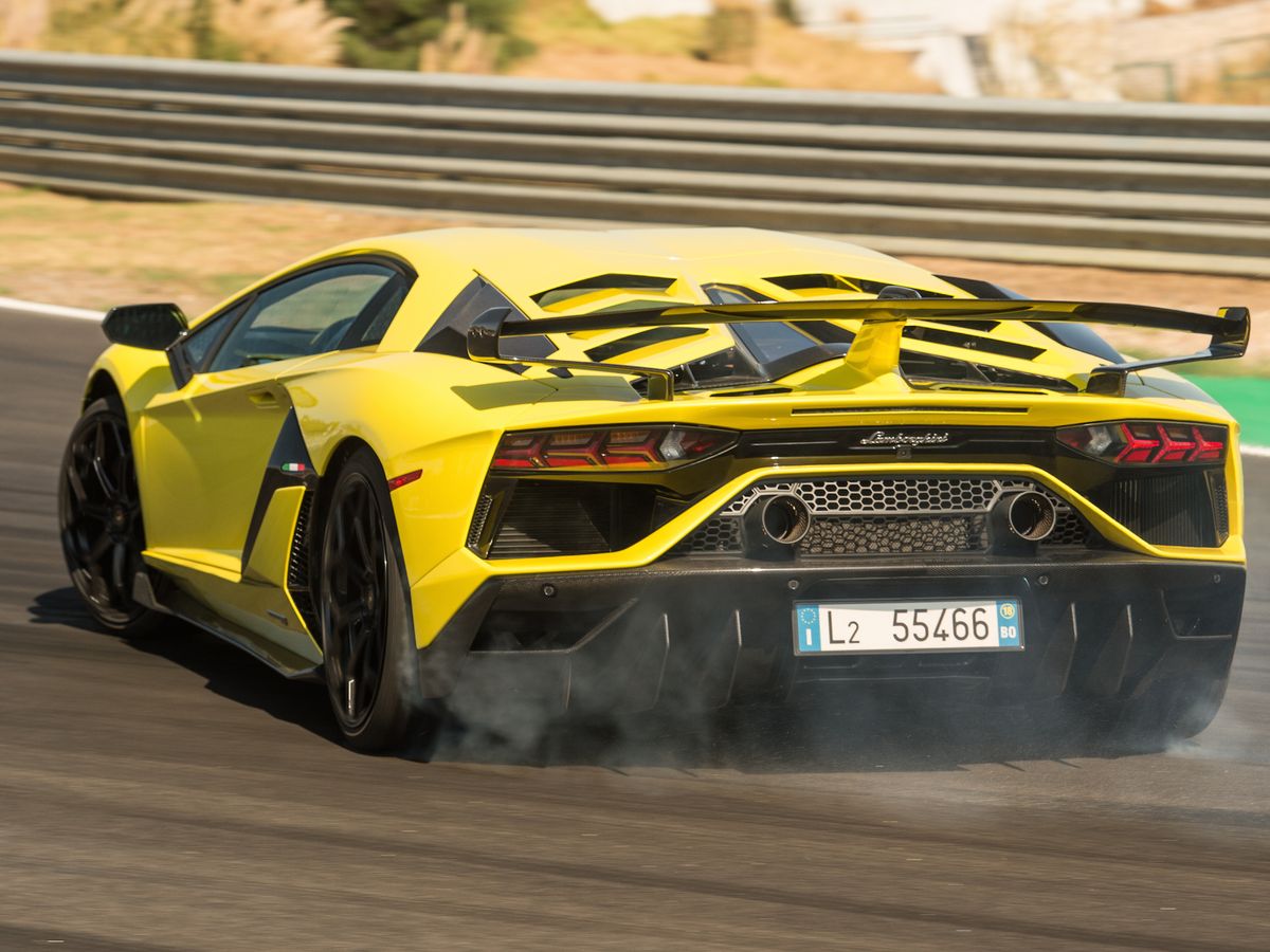 The Lamborghini Aventador SVJ Is a 770HP Terror - Test Drive and Review