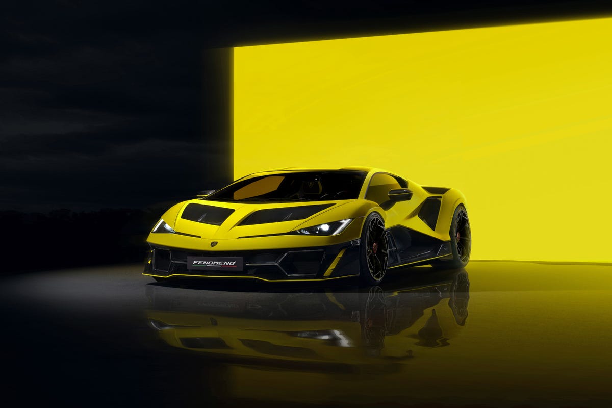 Lamborghini Fenomeno front view