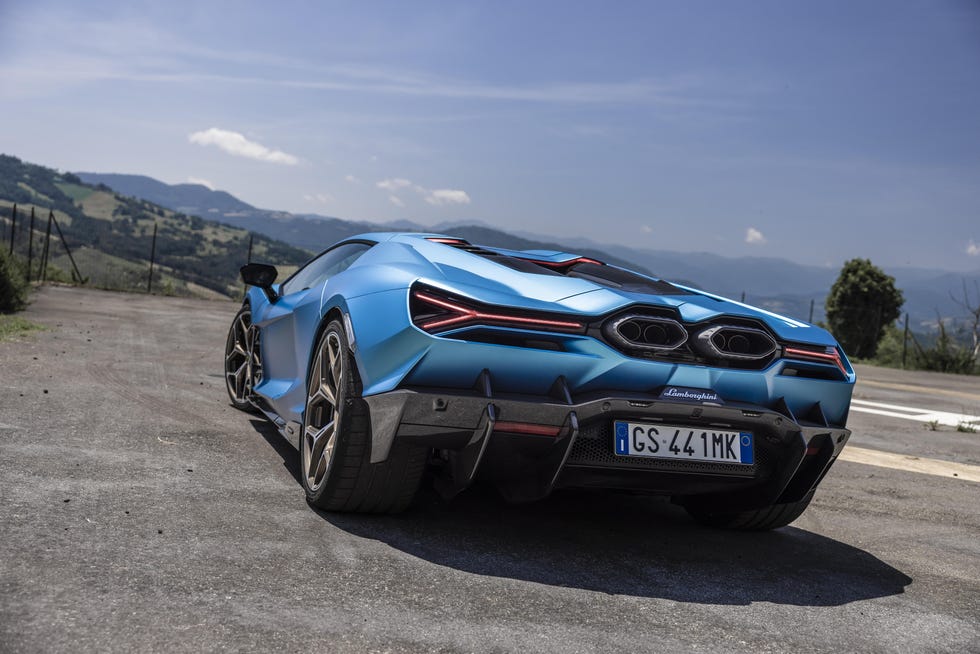 lamborghini revuelto prueba