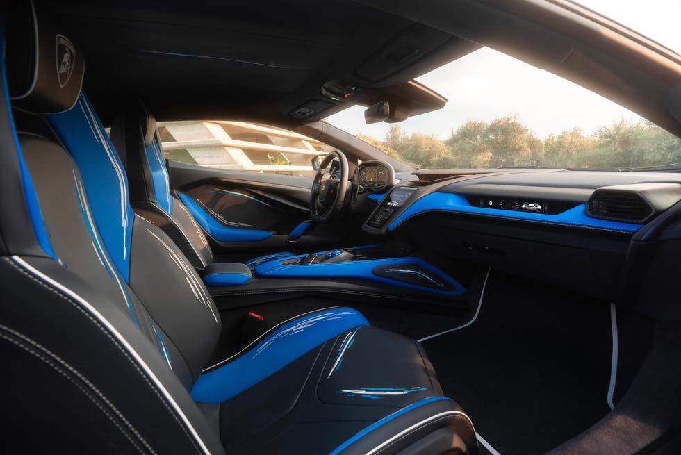 Lamborghini Revuelto Opera Unica lamborghini revuelto opera unica