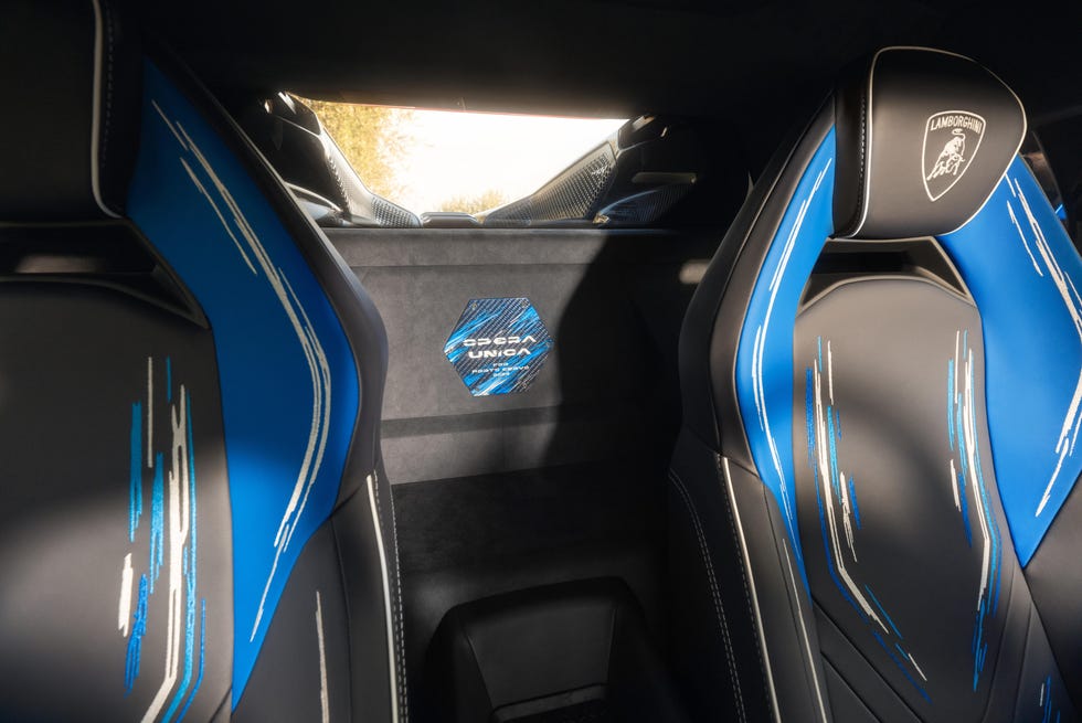 Lamborghini Revuelto Opera Unica lamborghini revuelto opera unica