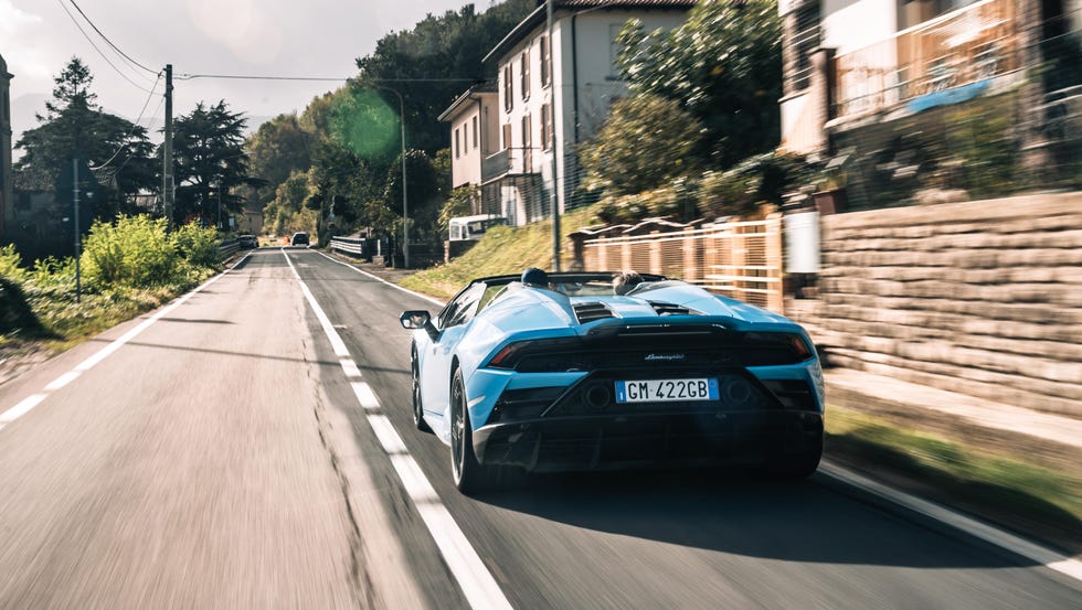 lamborghini-utimate-drive-emilia-romagna-y-toscana-15-65a7bc700e0b6.jpg