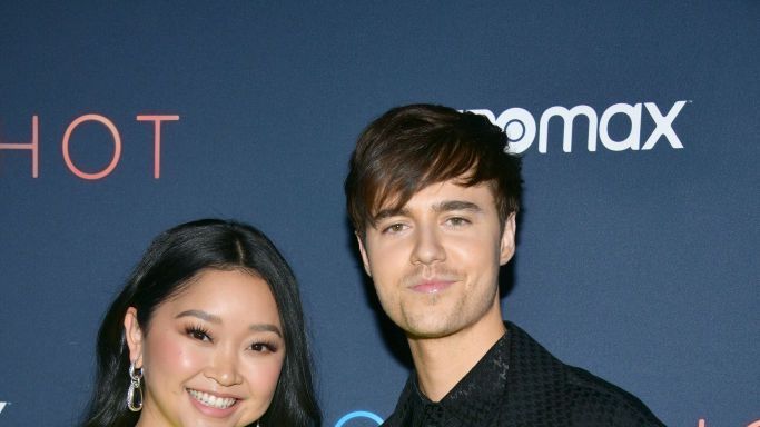 preview for Lana Condor Reveals What Really Happened While Kissing Cole Sprouse | Besties on Besties | Seventeen