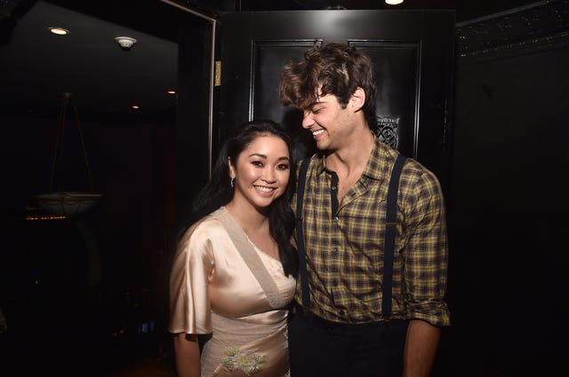 Всем парням которых я любила раньше. Noah Centineo and Lana Condor. Лана Кондор с ноя синтенео. Лана Кондор всем парням которых я любила. Всем парням которых я любила Джен.