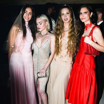 apregraves met 2 met gala after party hosted by carlos nazario, emily ratajkowski, francesco risso, paloma elsesser, raul lopez and renell medra
