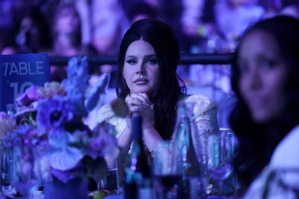 Lana Del Rey Engaged - See Her Dating History, Boyfriends - Parade