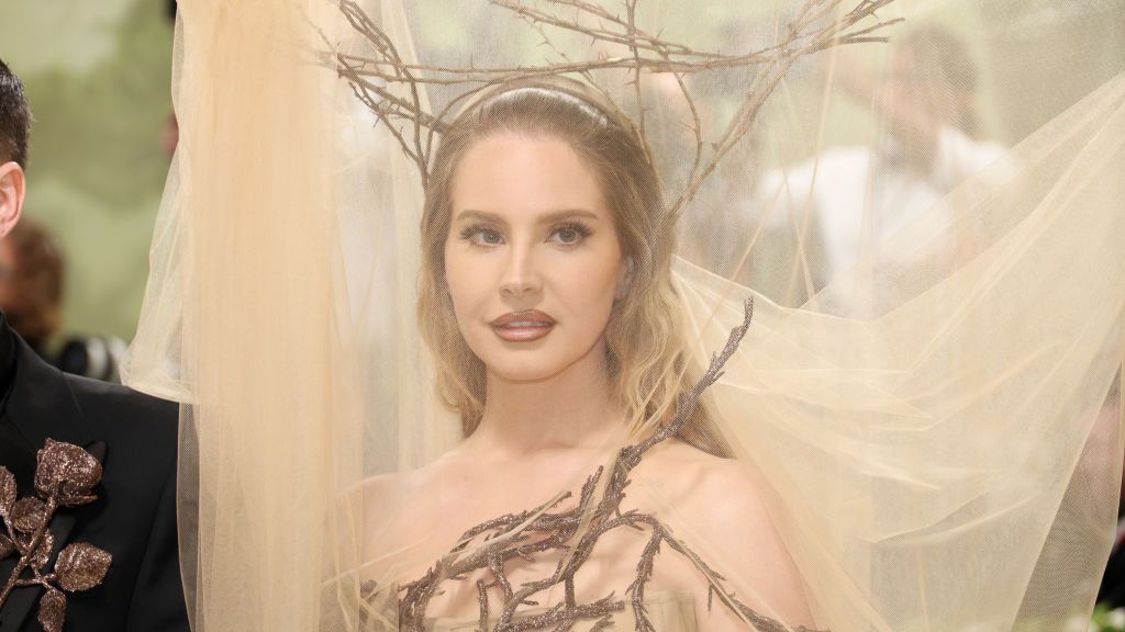 Lana Del Rey Wears Alexander McQueen Tree Branches to 2024 Met Gala