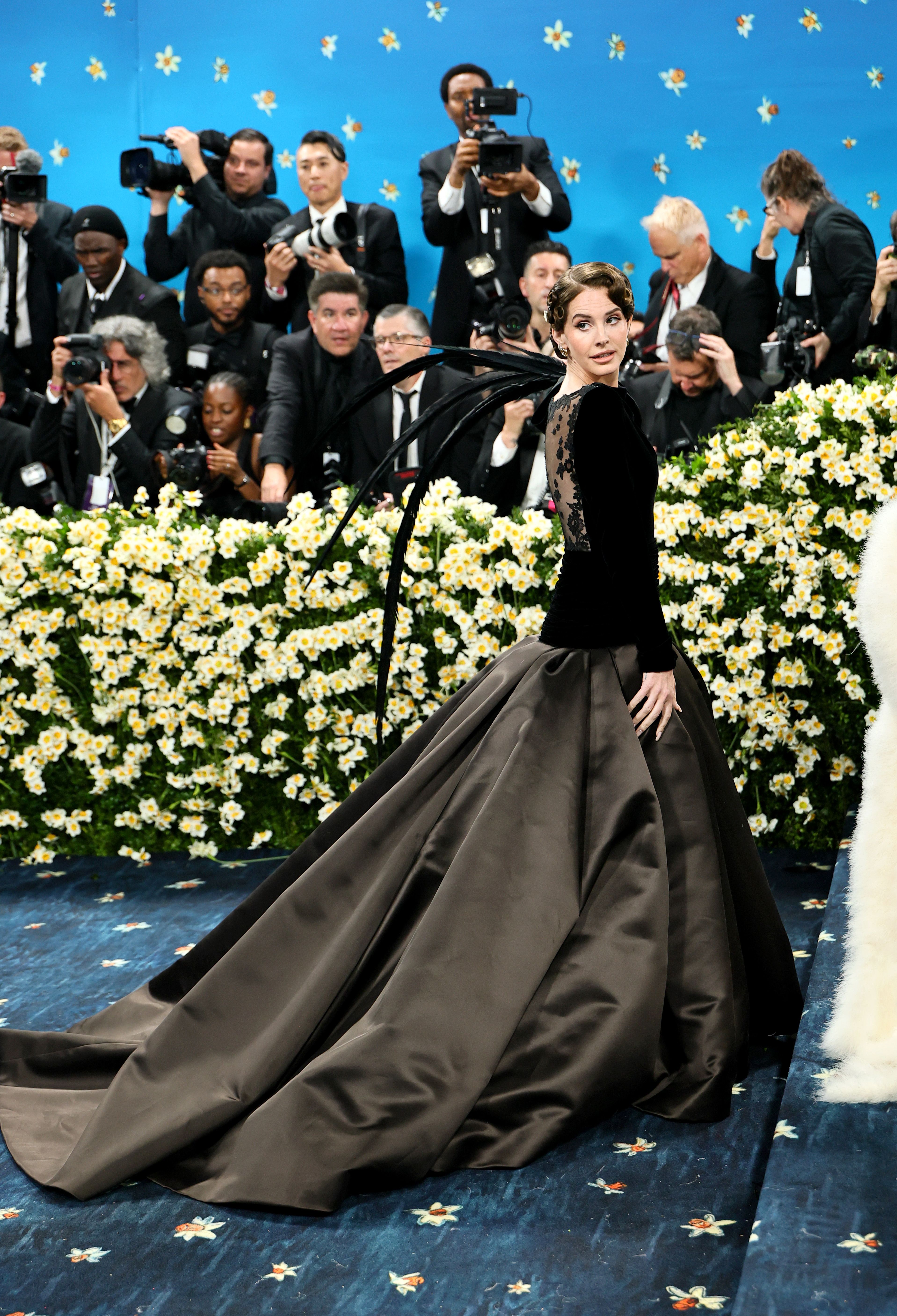 Lana Del Rey’s Feathered Bow Stole the Show at the 2025 Met Gala