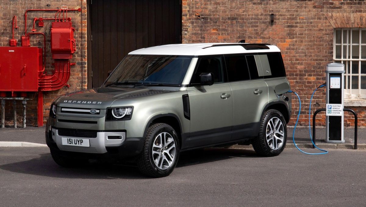 preview for El Land Rover Defender ahora también se enchufa