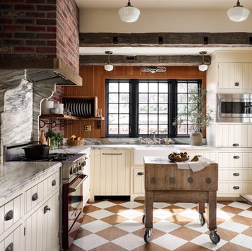 english inspired kitchen