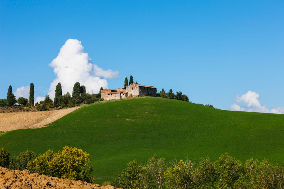 landscape on the old road to bagnaia