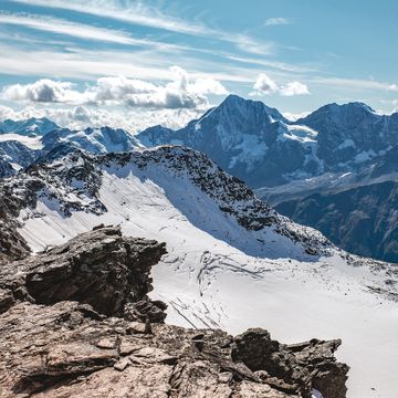 landscape with view of snow covered mountains, schildspitze, ortler alps, ganda, south tyrol, italy