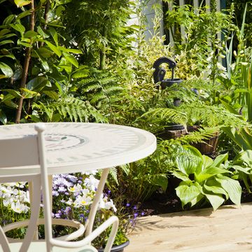 22 cheap garden ideas   best garden ideas on a budget