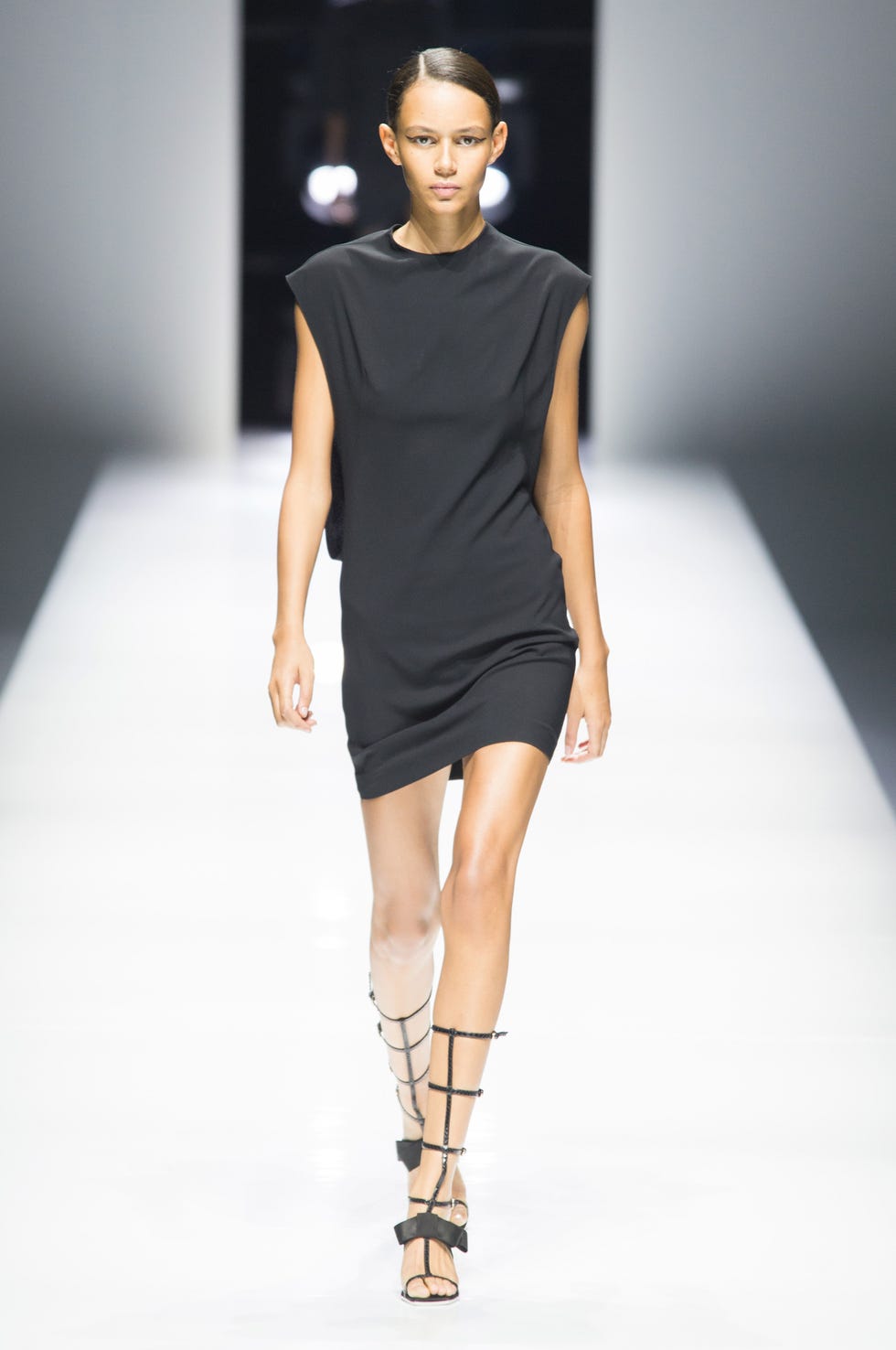 Lanvin SS18 Runway Show - Lanvin Collection Fashion Week Spring 2018