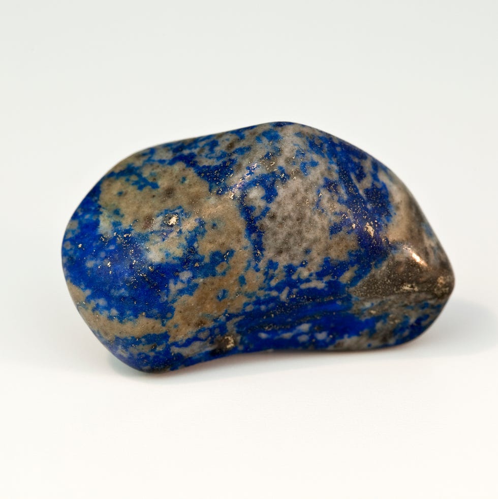 'lapis lazuli' a crystal healing stone