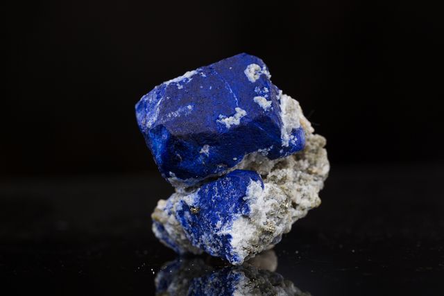 lapis mineral specimen stone rock geology gem crystal