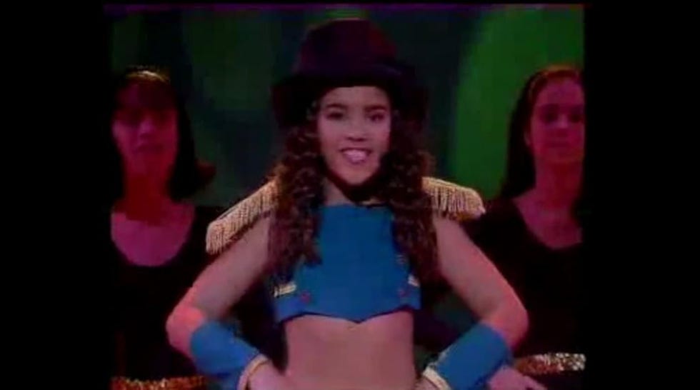 lara alvarez a los nueve años en menudo show