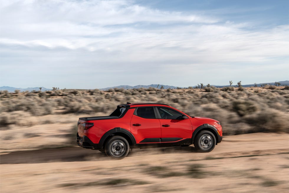 2025 Hyundai Santa Cruz Pickup Brings Subtle Flair, Offroad Chops