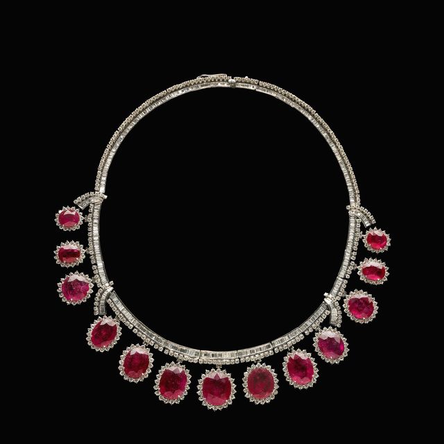 Best July Birthstone Jewelry - Rubies for People Born in July