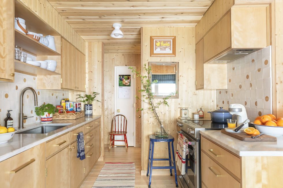 1970s rancher designed by max humphrey in portland suburb kitchen