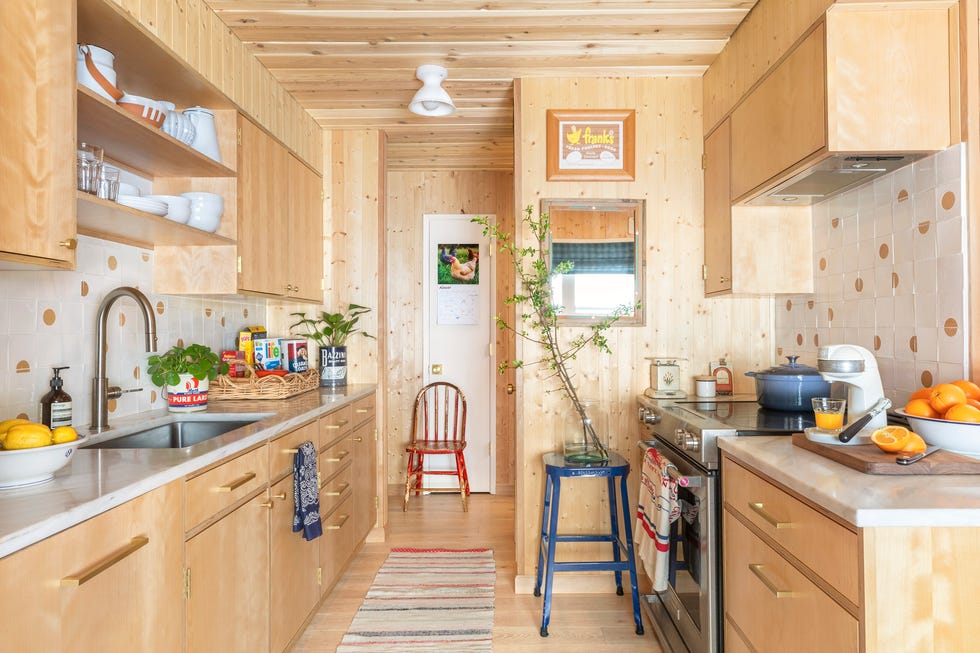 1970s rancher designed by max humphrey in portland suburb kitchen