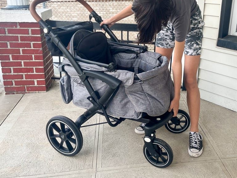 the-larktale-sprout-does-what-no-other-stroller-wagon-can-do