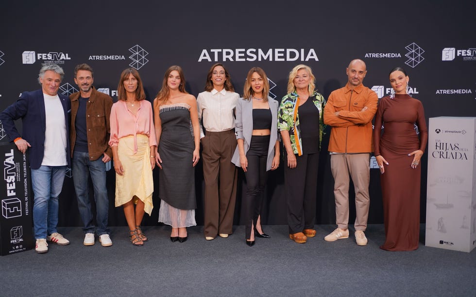 equipo de 'las hijas de la criada' en la presentacion en el festval de vitoria 2025