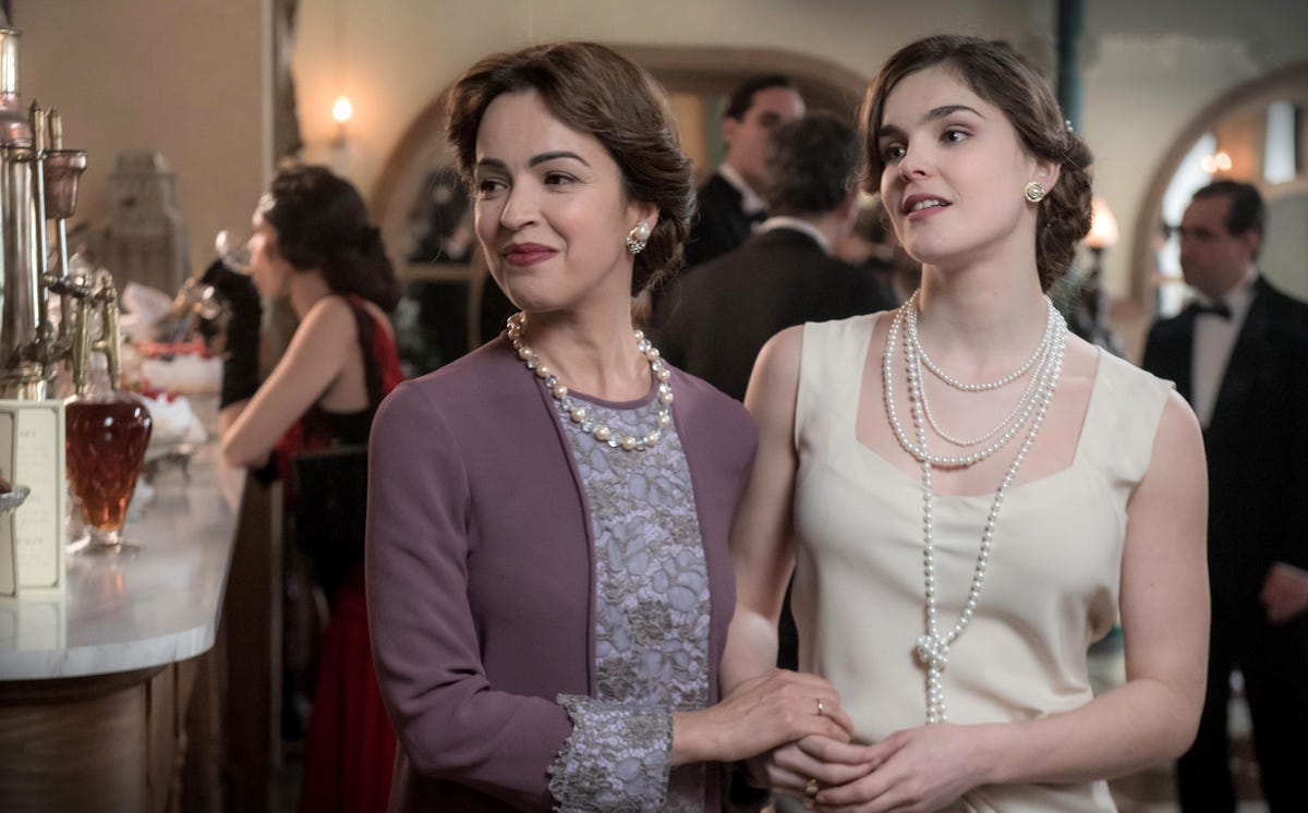 preview for Tráiler oficial de 'Las hijas de la criada', la serie que adapta la novela de Sonsoles Ónega