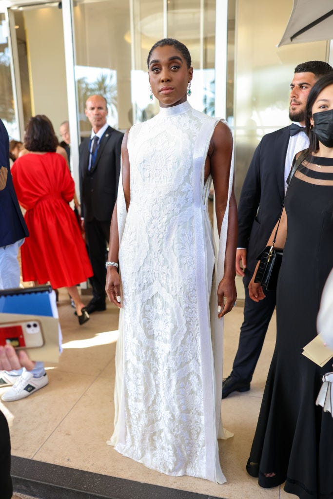 lashana lynch bij het cannes film festival 2022