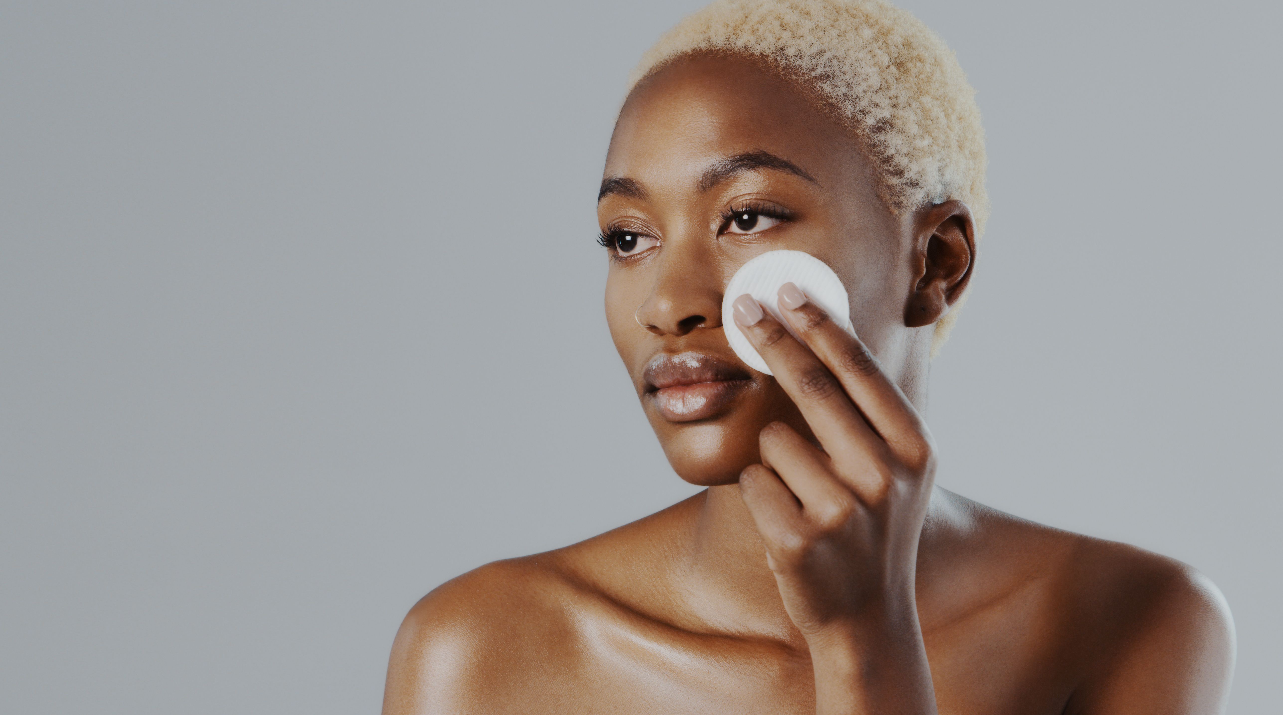 How to Use a Face Wash/ Face Cleanser: Benefits of Face Cleanser - Pure  Sense