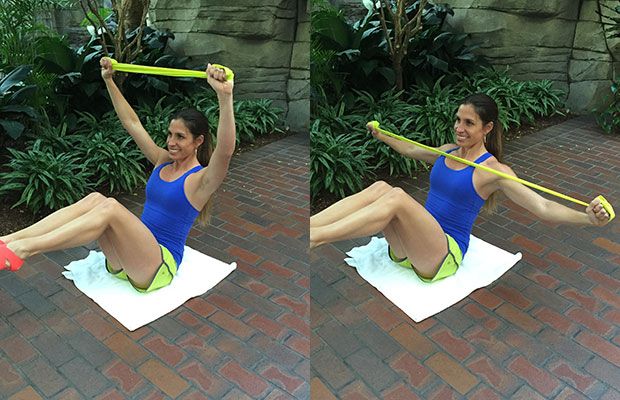 Lat pull-down in boat pose