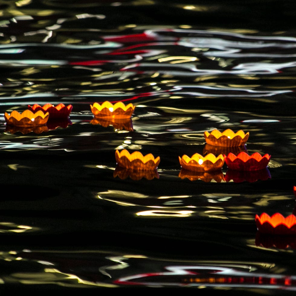 hungry ghost festival celebrations - floating lanterns hungry ghost festival celebrations floating lanterns