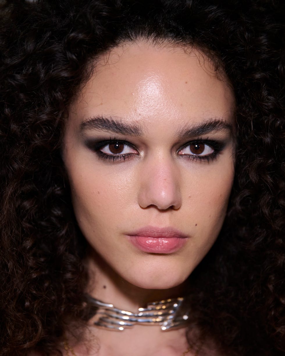 7 Best Beauty Trends From NYFW Fall/Winter 2024 Runways 7 Best Beauty Trends From NYFW Fall/Winter 2024 Runways