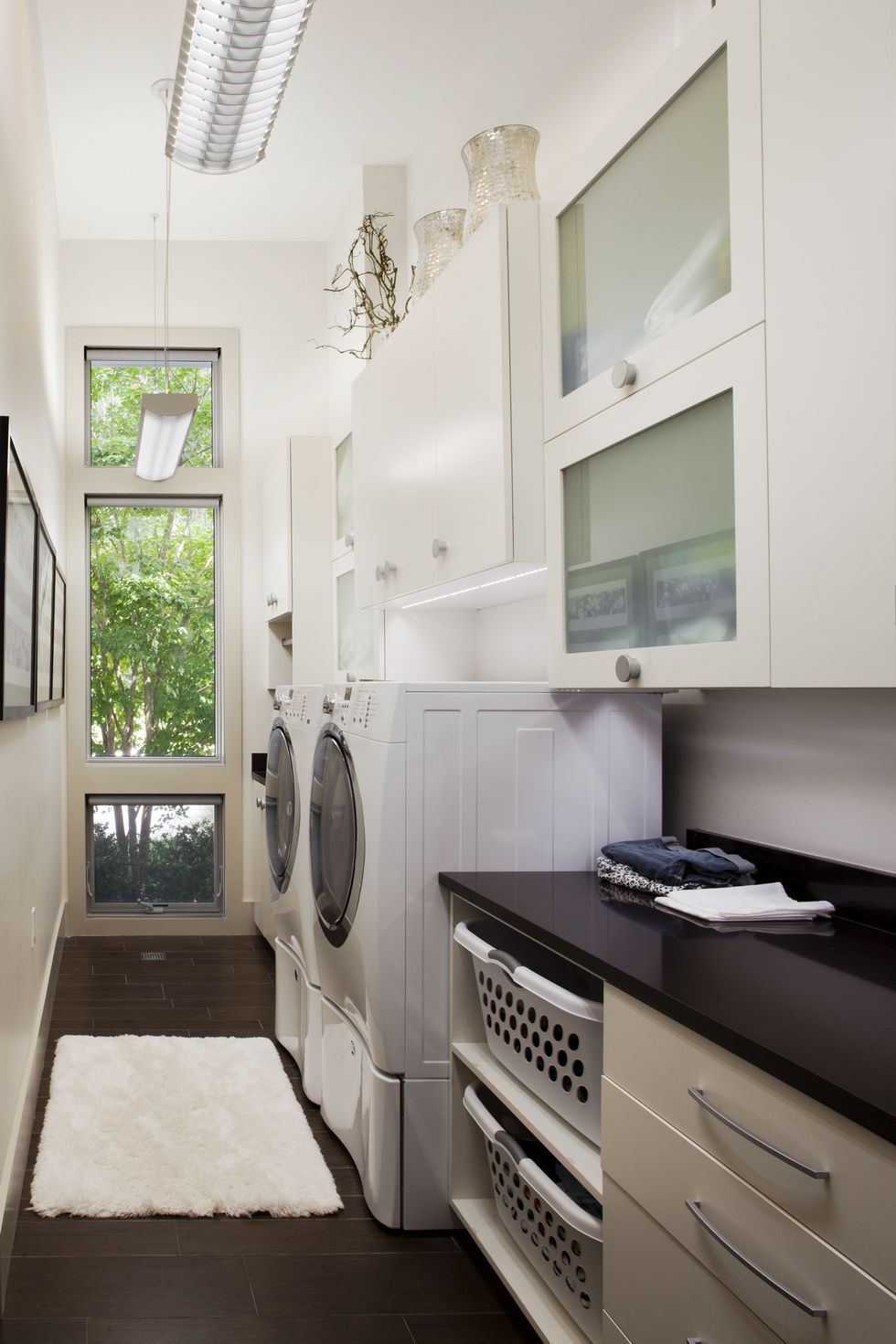 15 Beautiful Small Laundry Room Ideas - Best Laundry Room Designs for Small  Spaces