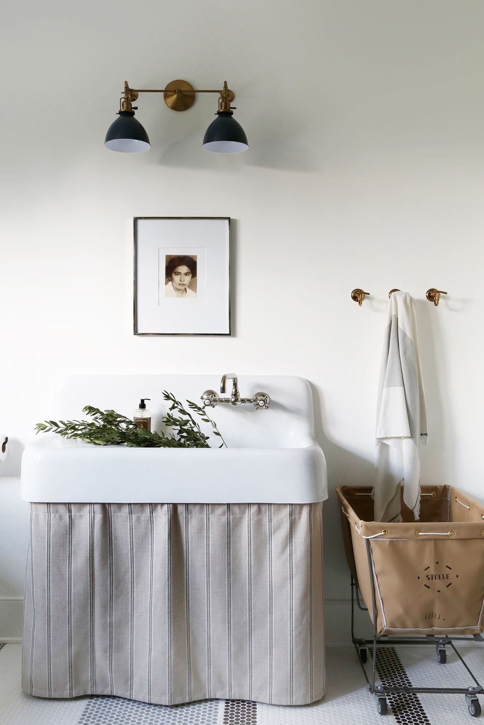 50 Modern Small Laundry Room Ideas and Photos