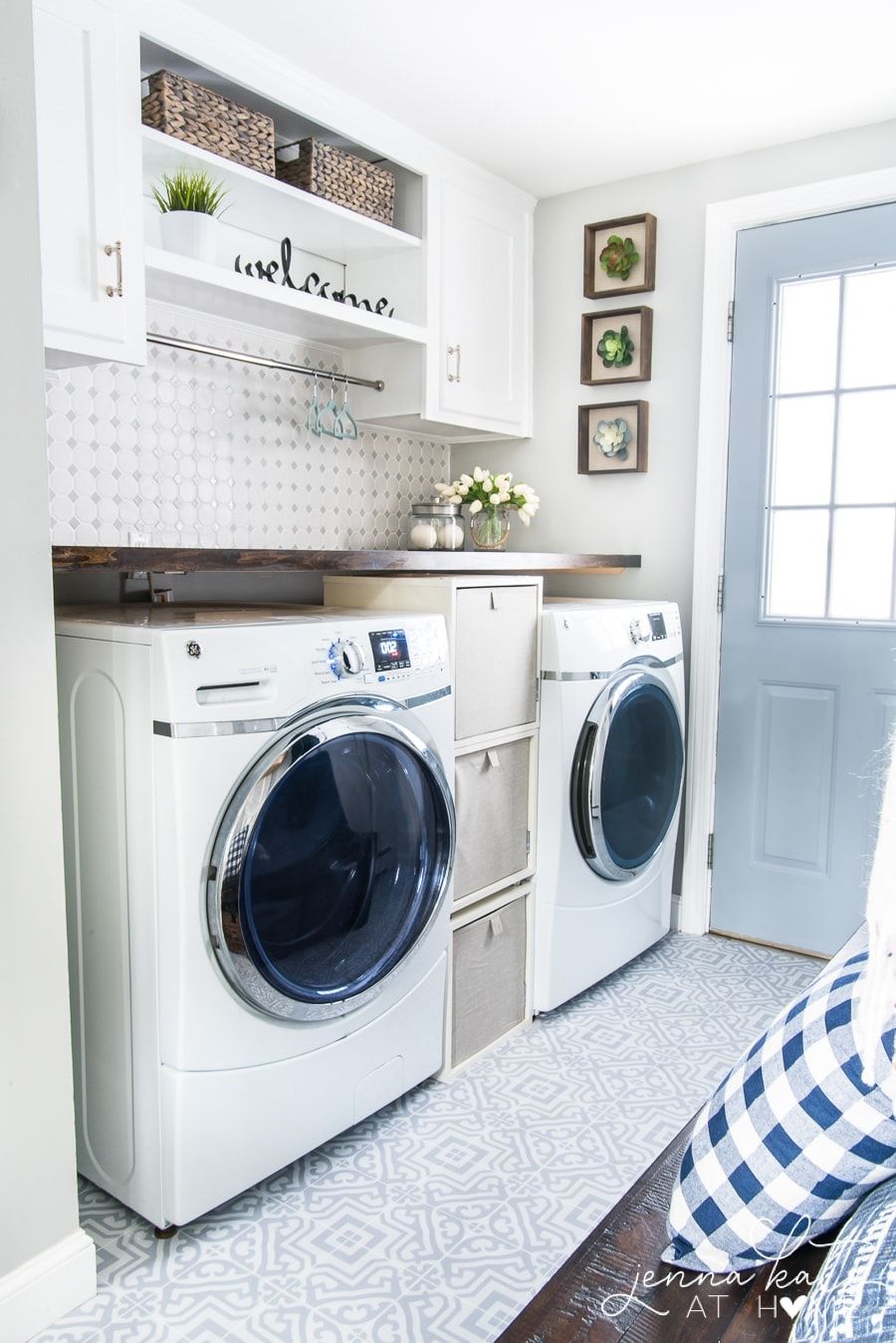 Laundry Room Cabinets With Drying Rack