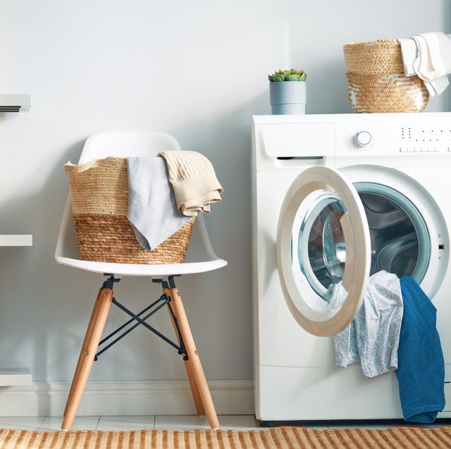 How To Clean A Washing Machine, According To Cleaning Experts