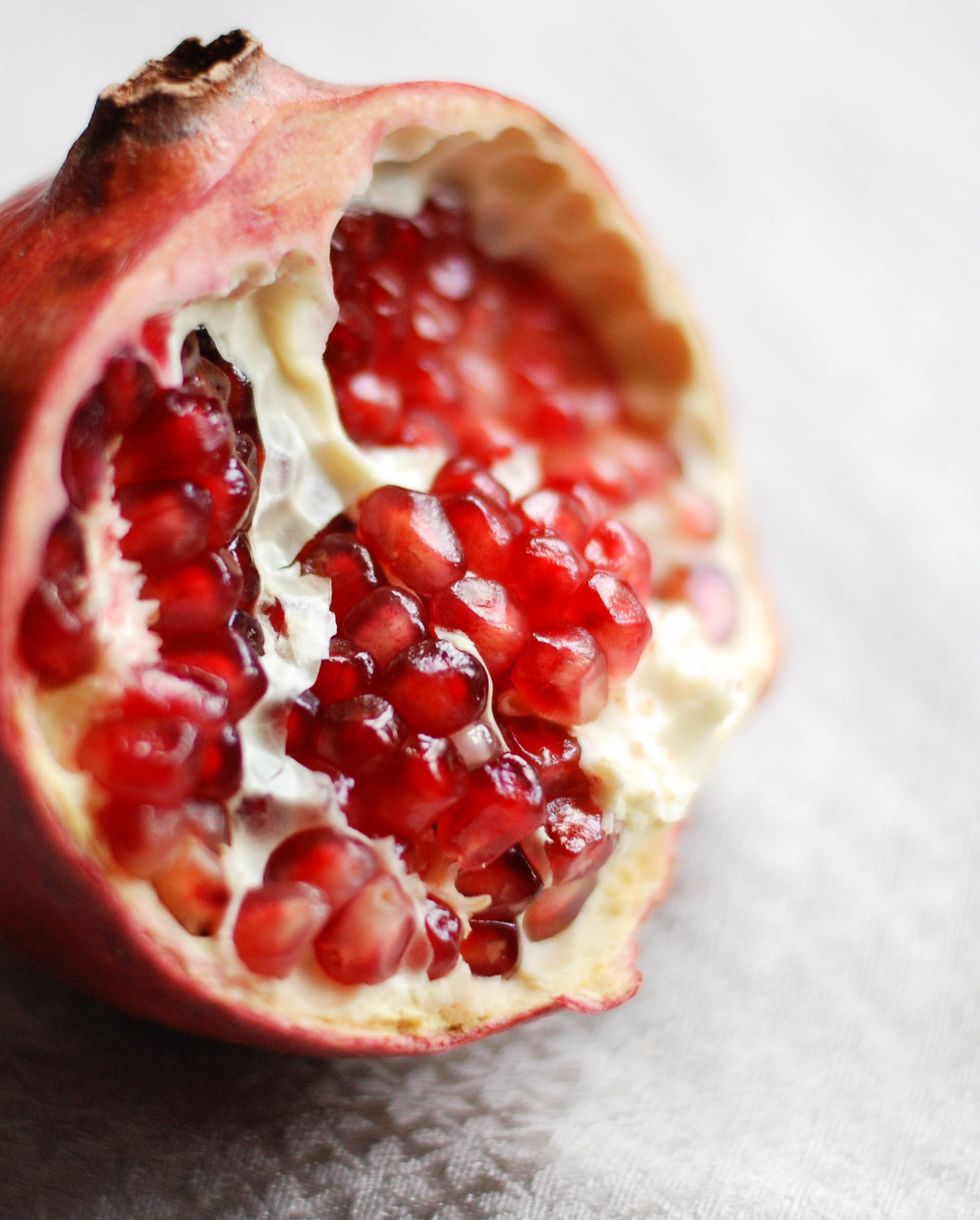 pomegranate, foods for energy