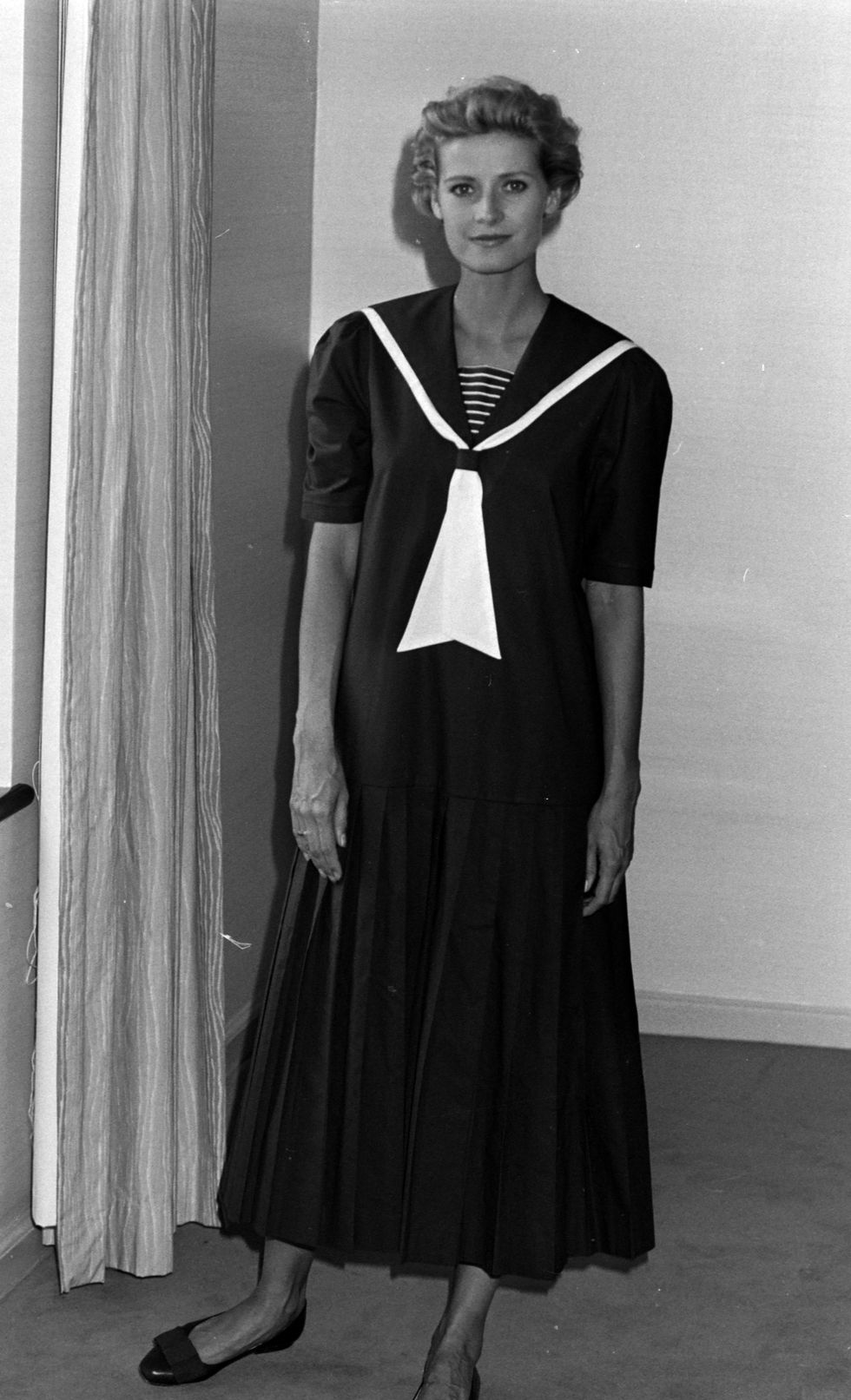 laura ashley spring 1989 ready to wear dress