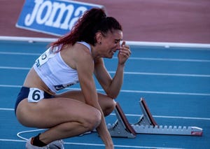 la atleta laura bueno será operada de fascitis plantar