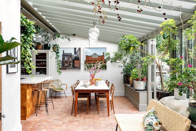 dining room in laura jackson’s london home